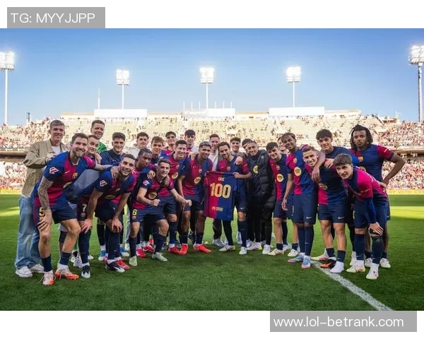 西甲焦点战巴萨与尤文图斯握手言和神奇扑救成比赛亮点分析